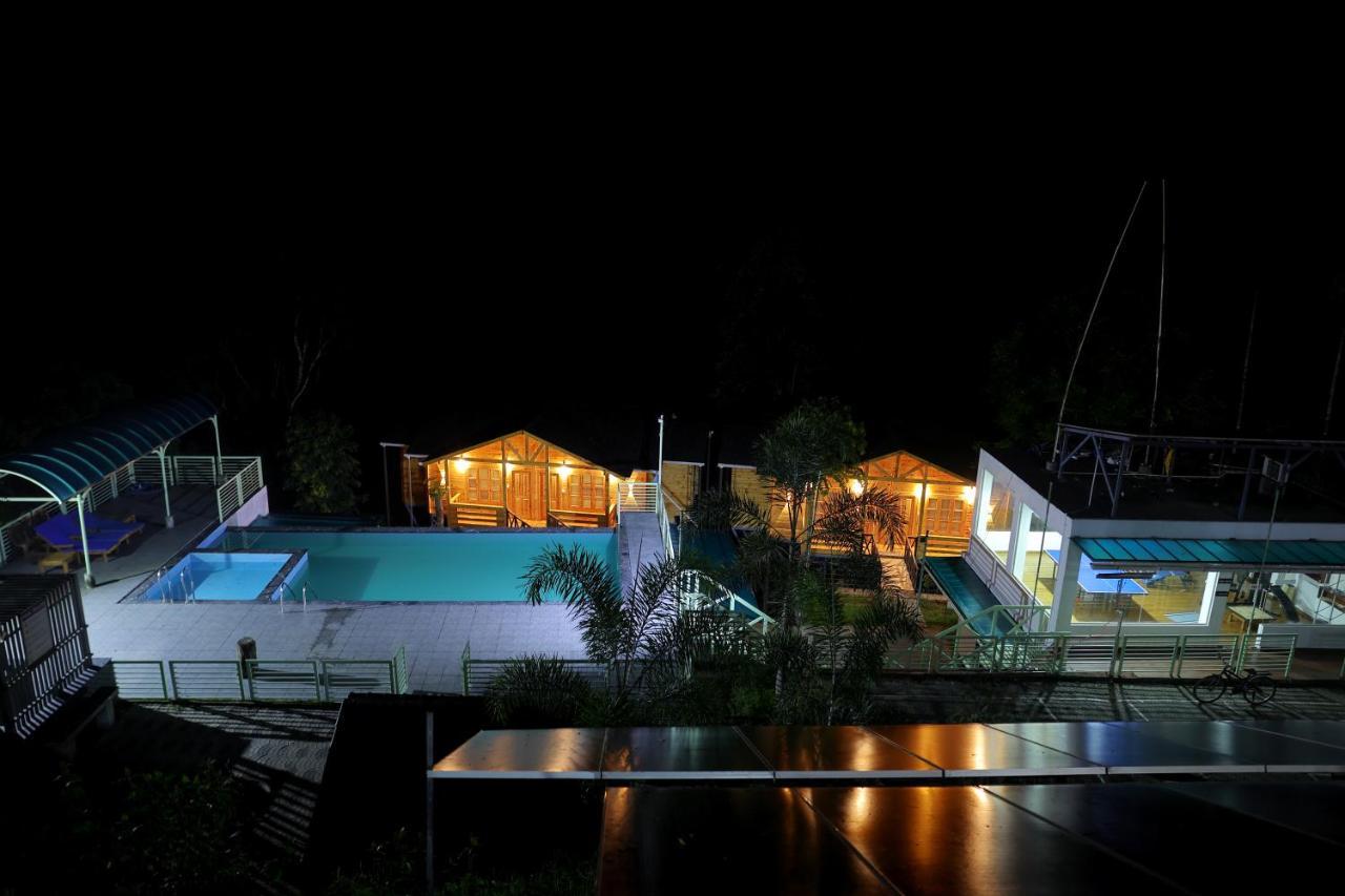 Woodrose Resort Kalpatta Ngoại thất bức ảnh