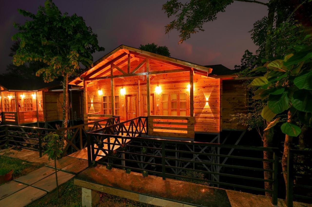 Woodrose Resort Kalpatta Ngoại thất bức ảnh