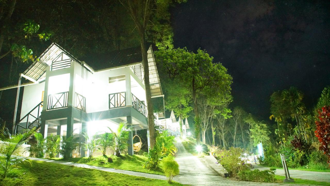 Woodrose Resort Kalpatta Ngoại thất bức ảnh