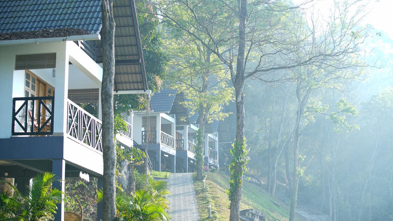 Woodrose Resort Kalpatta Ngoại thất bức ảnh